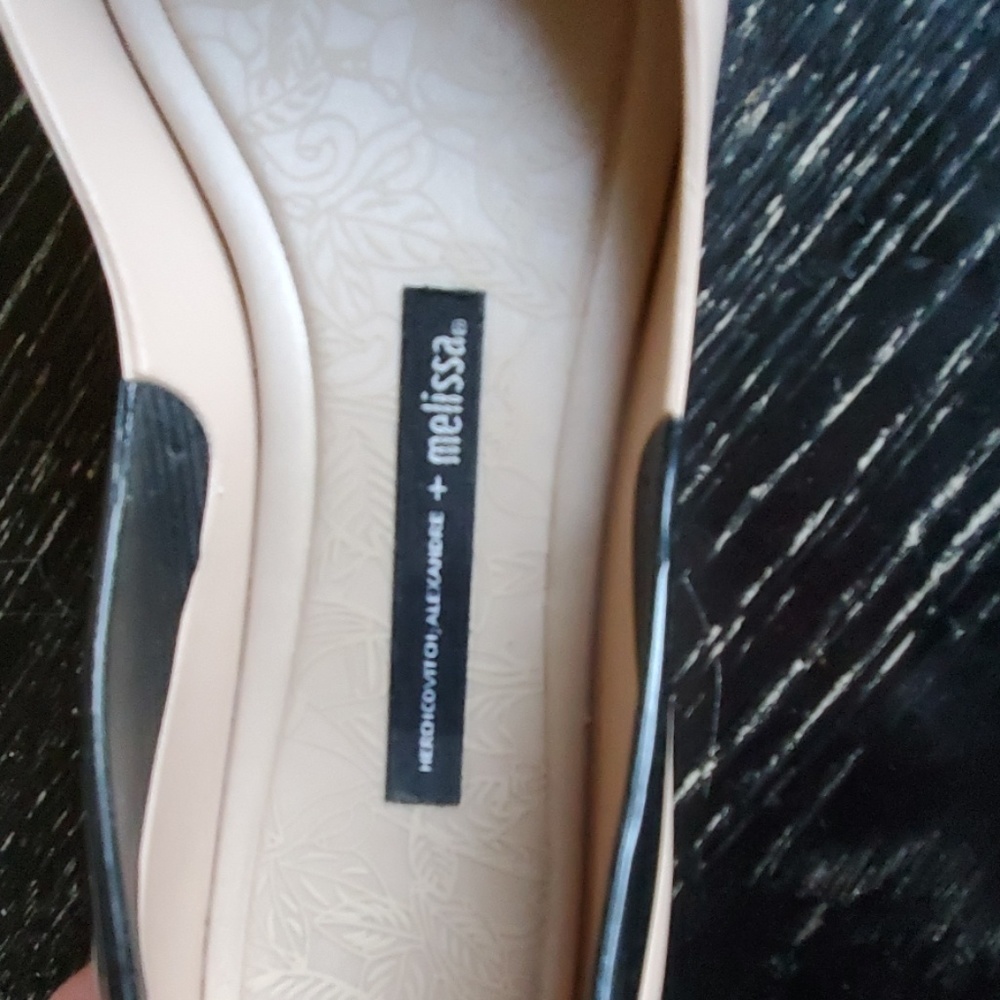 Melissa shoes beige and black very cute. - Picture 8 of 8